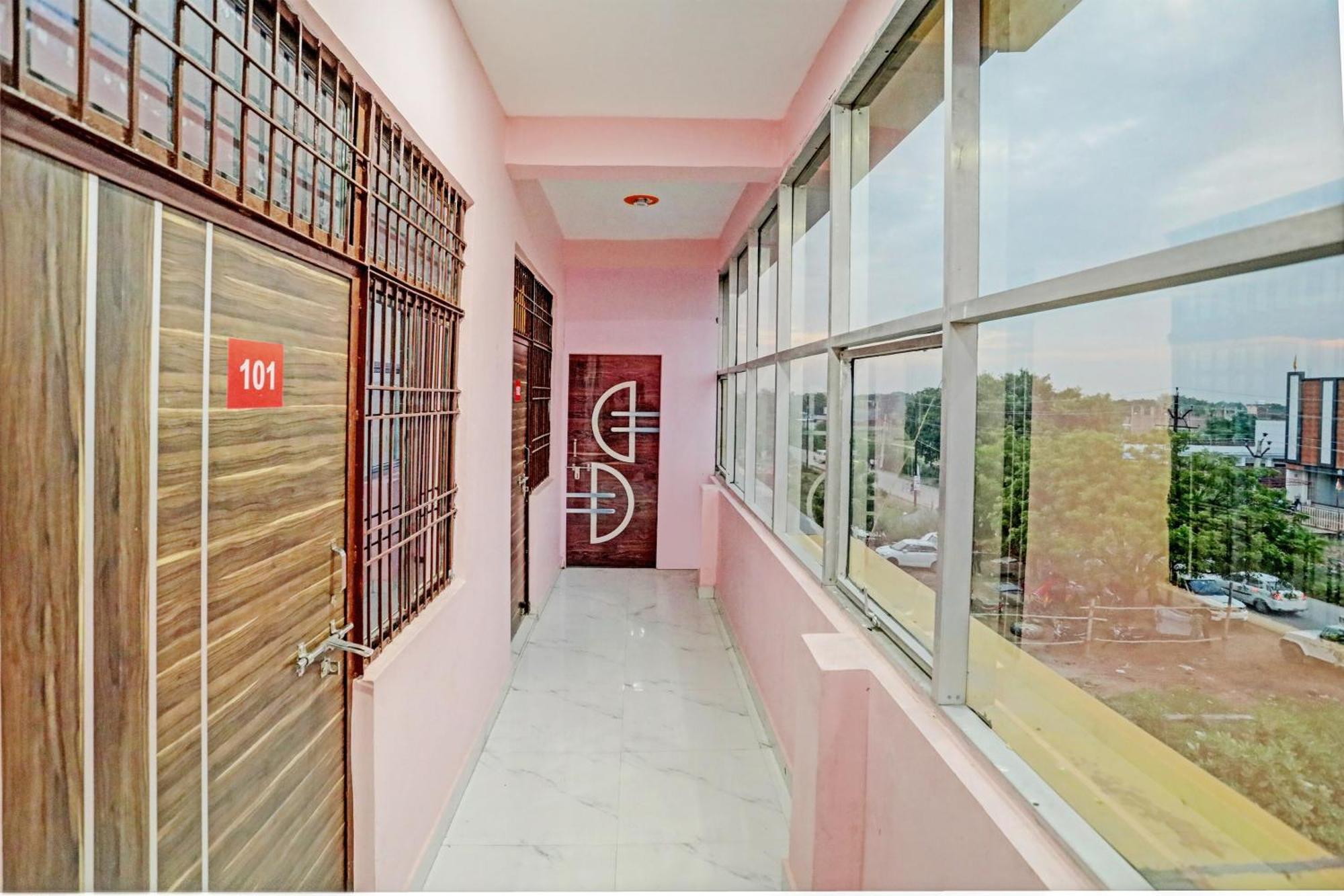 Oyo Flagship Hotel Star Inn كانبور المظهر الخارجي الصورة